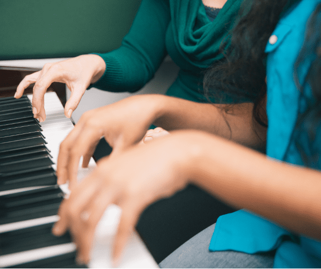 <strong>Learning to Play the Piano</strong>